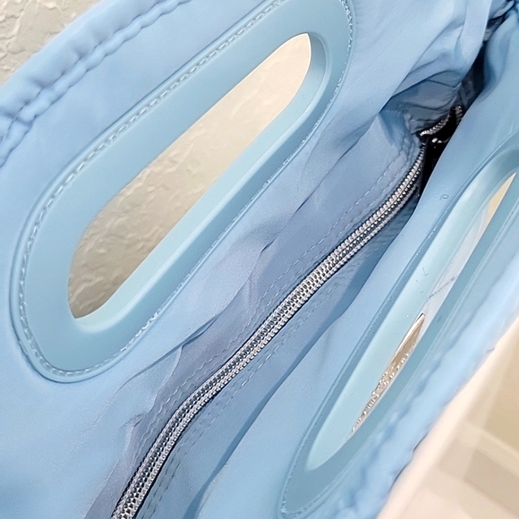 NWOT NANETTE LEPORE quilted light blue insulated lunch tote - Picture 5 of 9